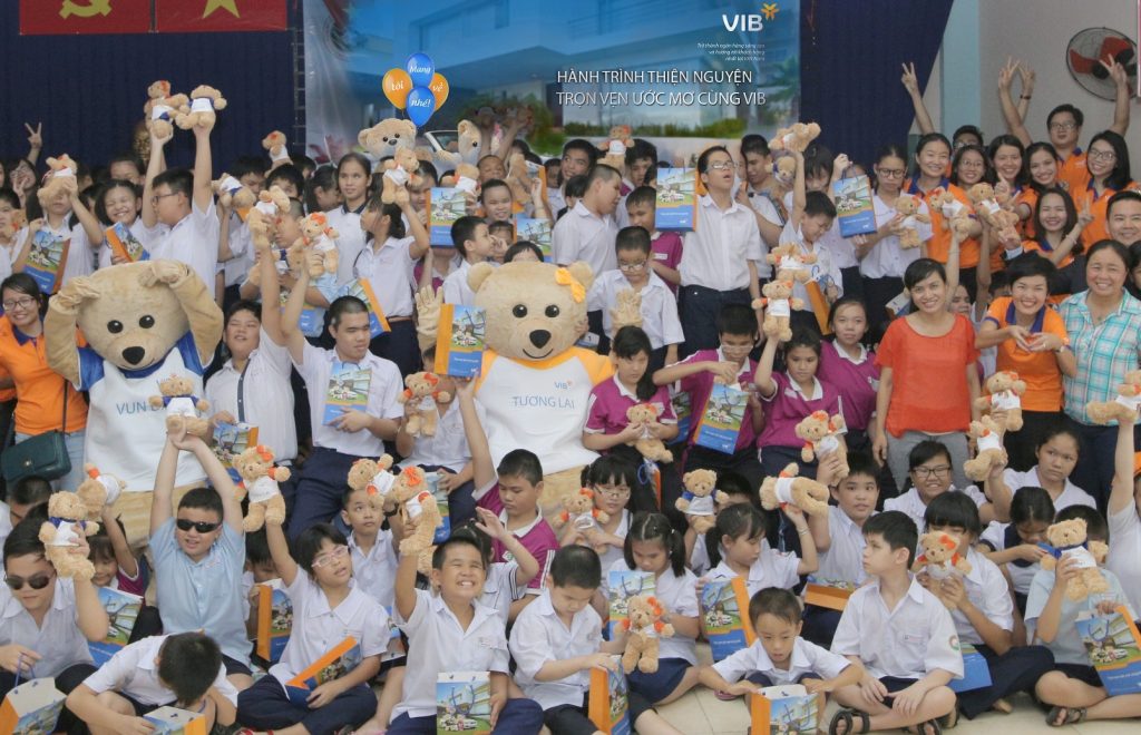 Thú nhồi bông trong CSR – quà tặng thiện nguyện
