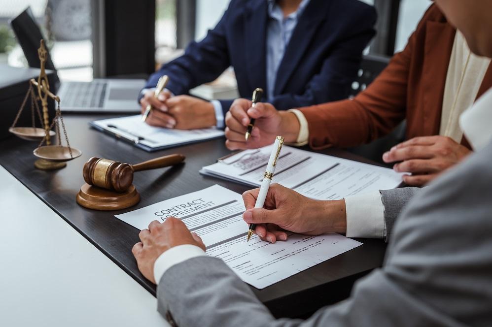 Những Điều Cần Biết Trước Khi Ký Hợp Đồng