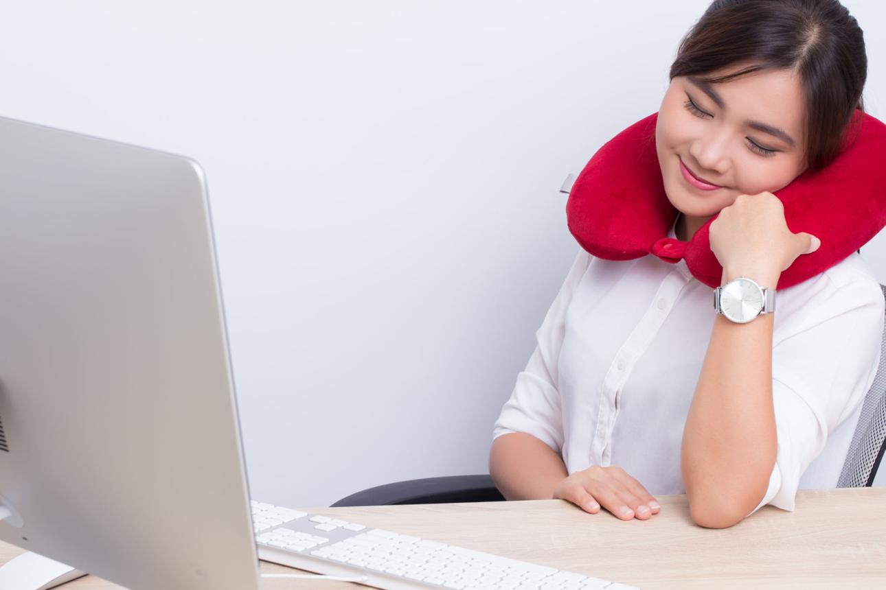 Vì sao doanh nghiệp ngày càng lựa chọn gối chữ U làm quà tặng?